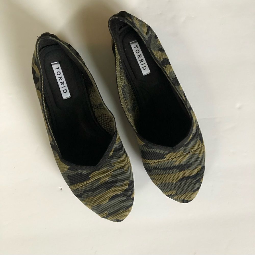Torrid camouflage pointed toe slip on flats 11.5 wide